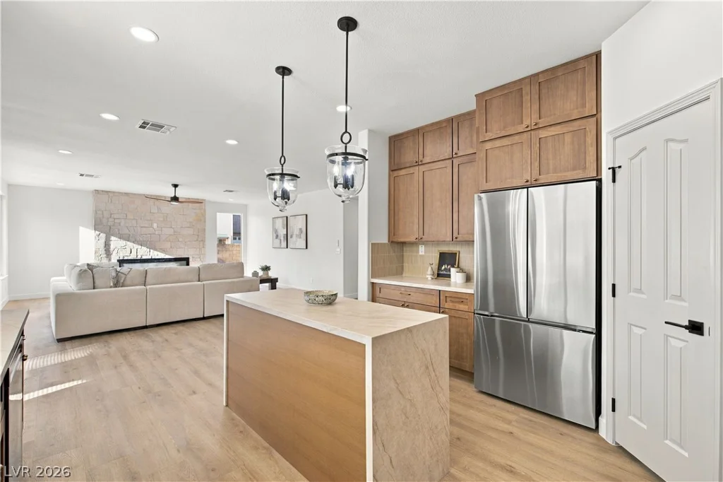 10729 Chillingham, Las Vegas, NV 89183