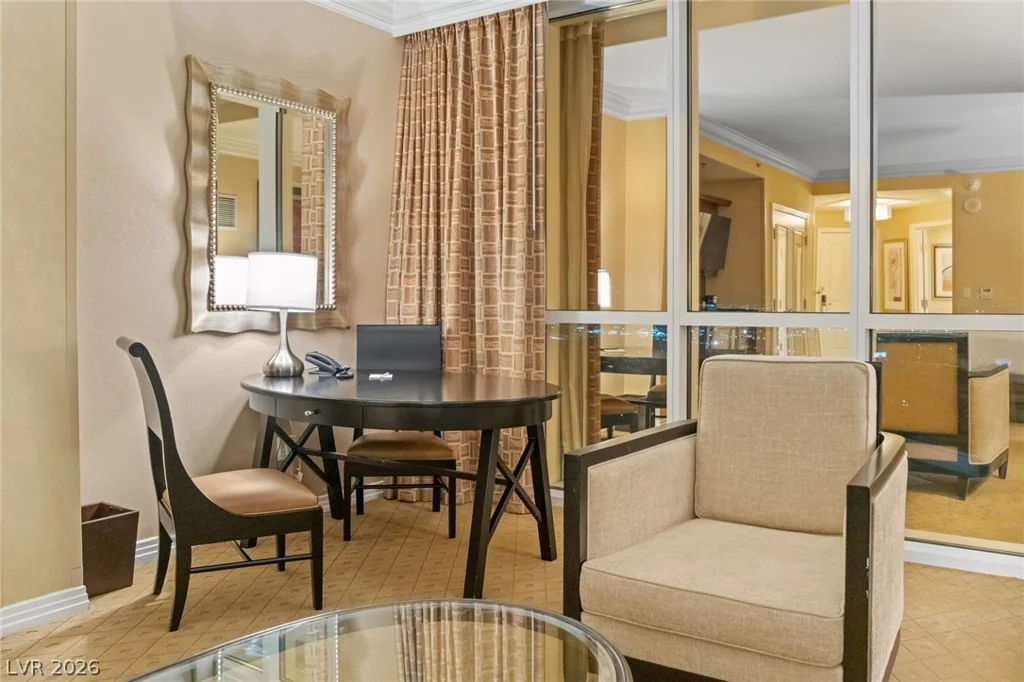 145 HARMON, Las Vegas, NV 89109