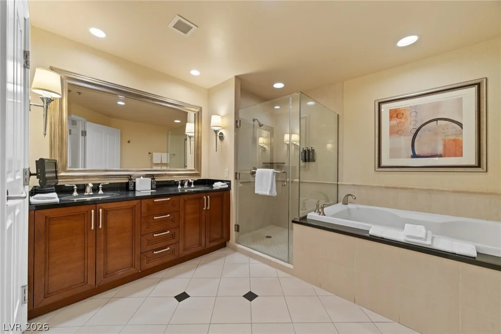 145 HARMON, Las Vegas, NV 89109