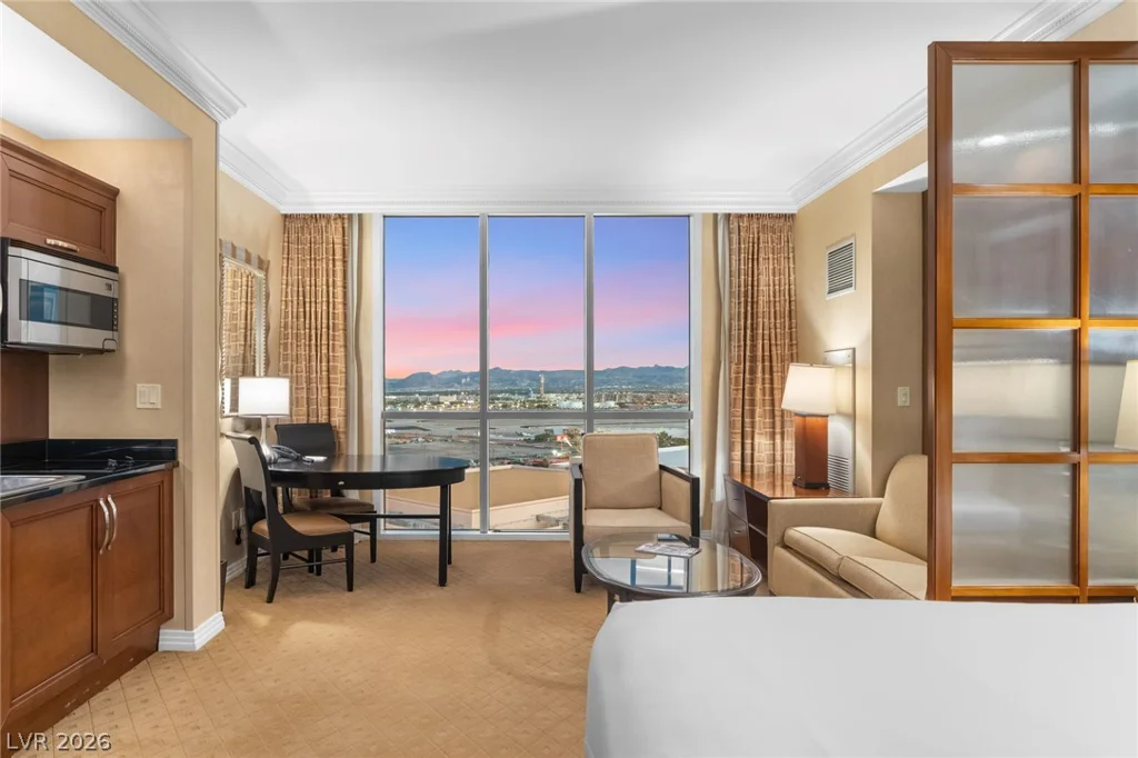 145 HARMON, Las Vegas, NV 89109