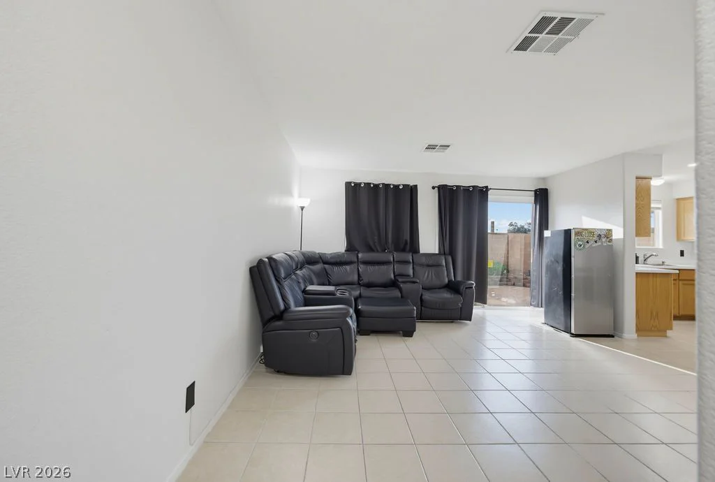 715 Peregrine Falcon, Henderson, NV 89015