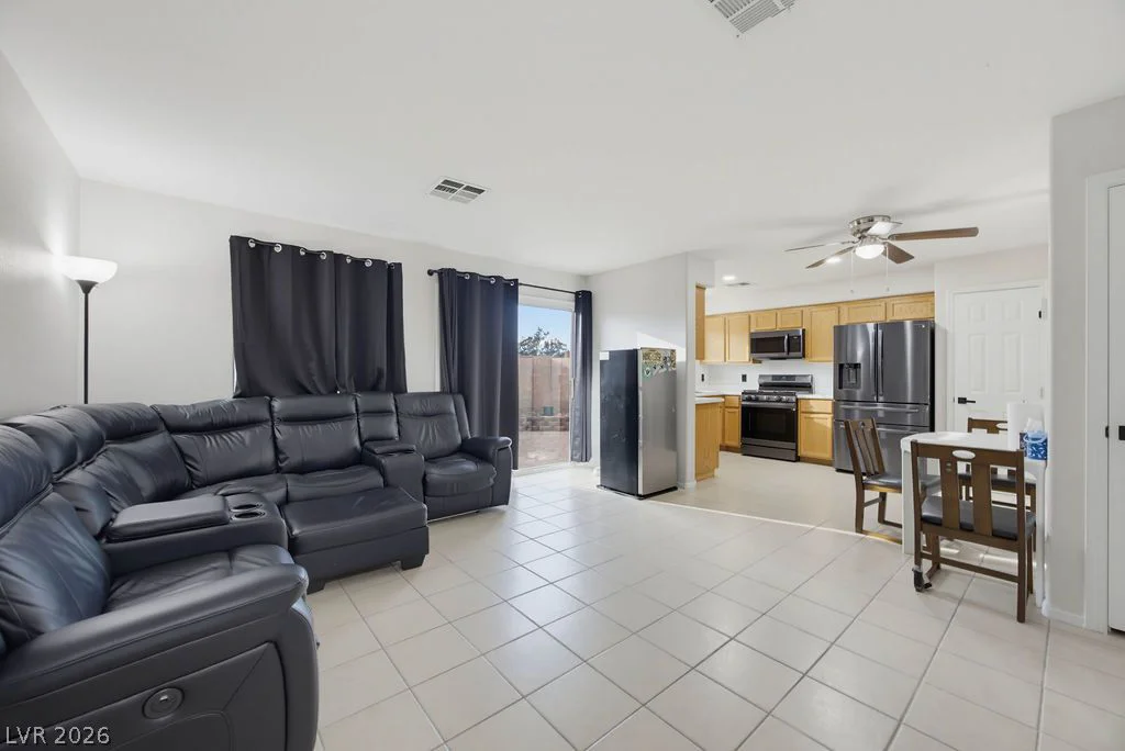 715 Peregrine Falcon, Henderson, NV 89015