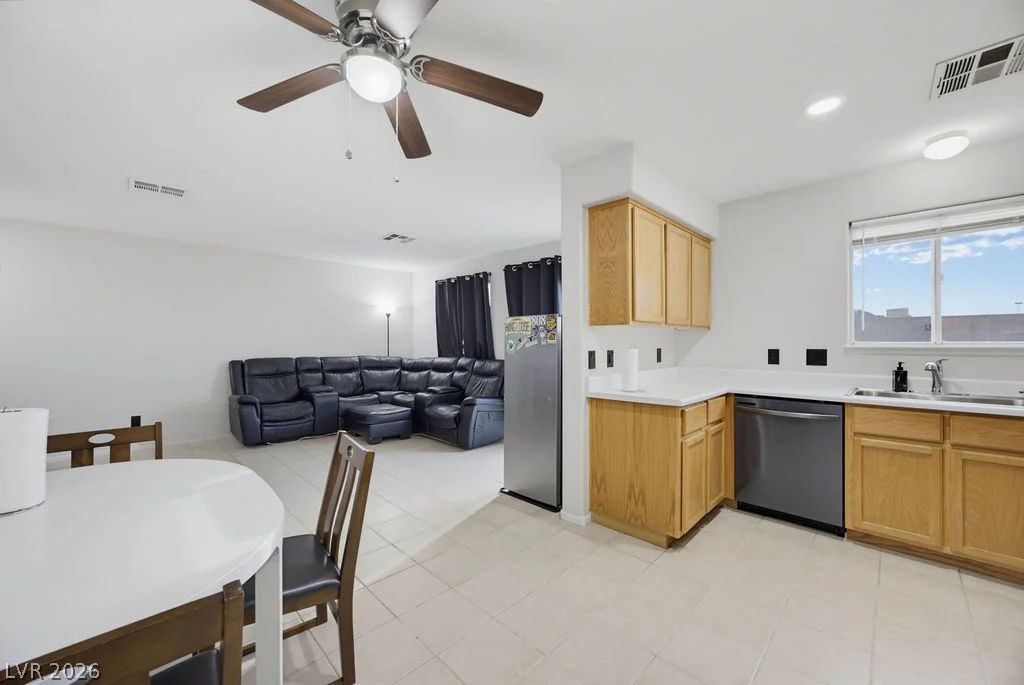 715 Peregrine Falcon, Henderson, NV 89015