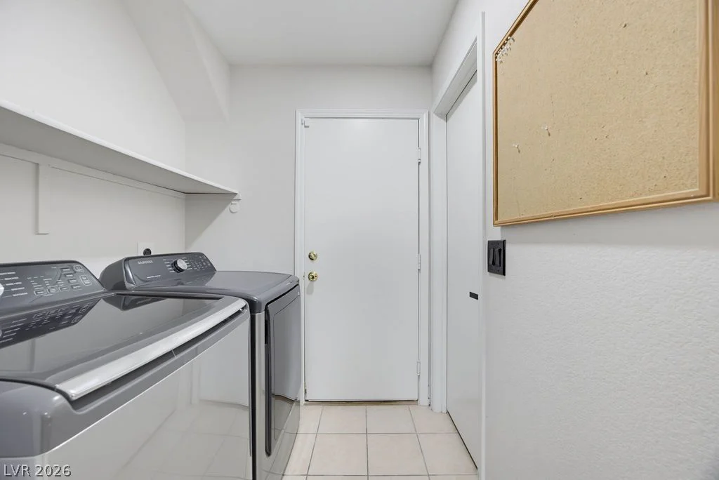 715 Peregrine Falcon, Henderson, NV 89015