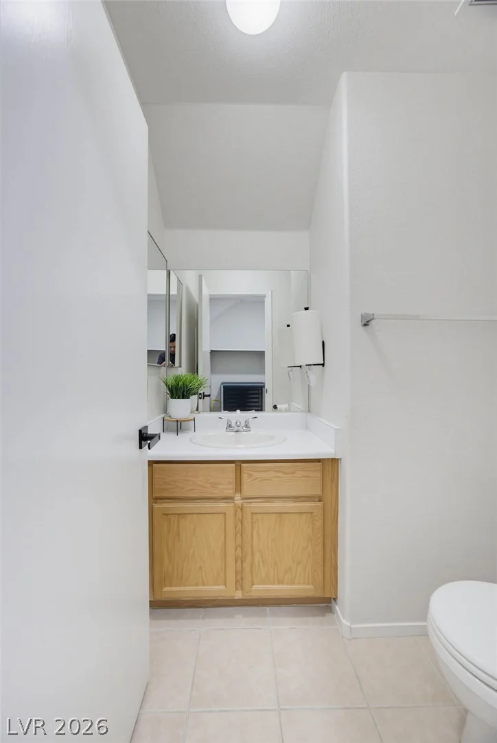 715 Peregrine Falcon, Henderson, NV 89015