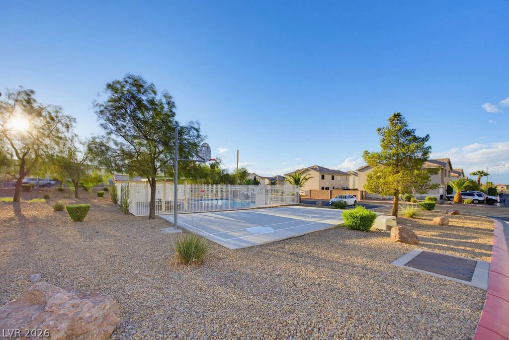 715 Peregrine Falcon, Henderson, NV 89015