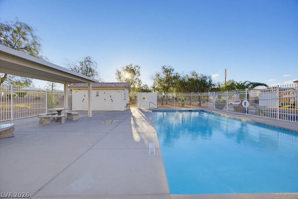 715 Peregrine Falcon, Henderson, NV 89015