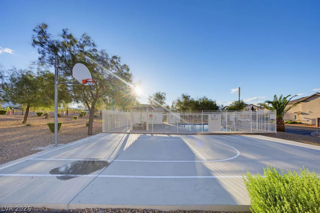715 Peregrine Falcon, Henderson, NV 89015