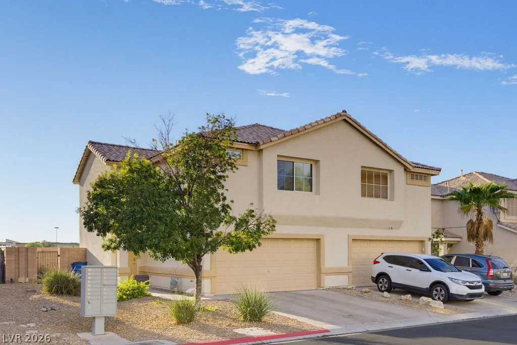 715 Peregrine Falcon, Henderson, NV 89015