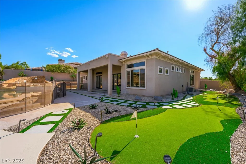 18 Wade Hampton, Henderson, NV 89052