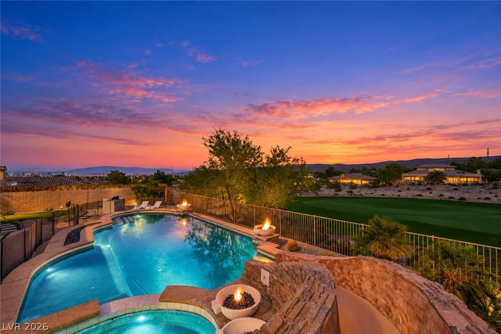 18 Wade Hampton, Henderson, NV 89052