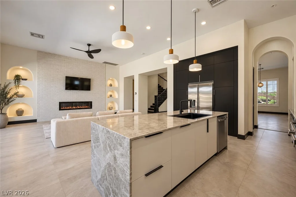 18 Wade Hampton, Henderson, NV 89052