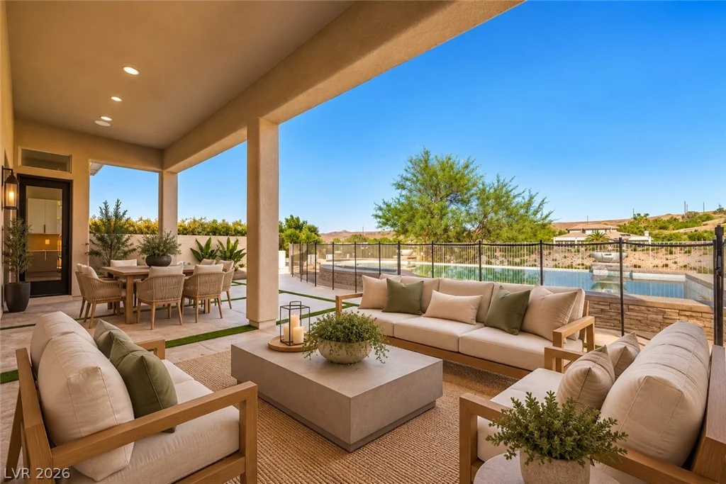 18 Wade Hampton, Henderson, NV 89052