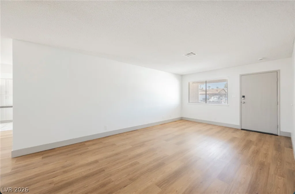 2705 Valparaiso, Las Vegas, NV 89108