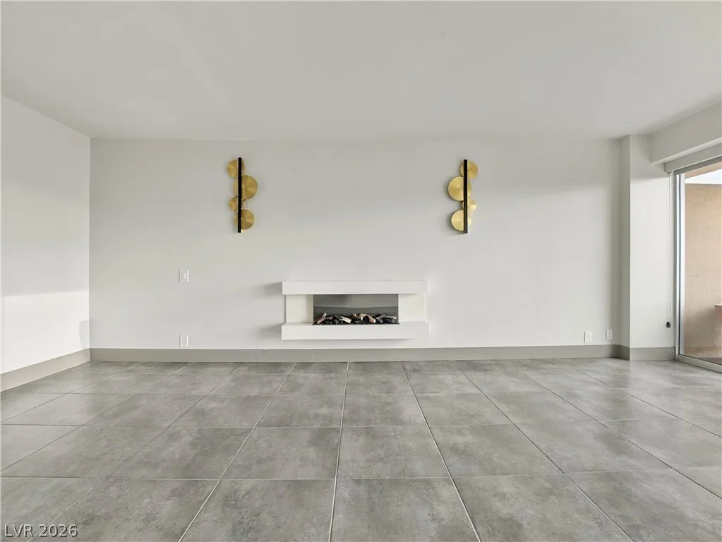 3111 Bel Air, Las Vegas, NV 89109