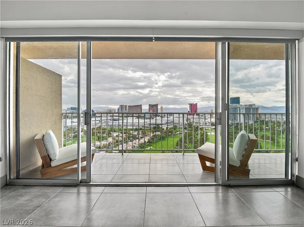 3111 Bel Air, Las Vegas, NV 89109
