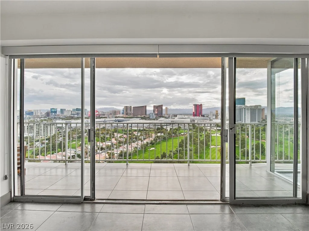 3111 Bel Air, Las Vegas, NV 89109