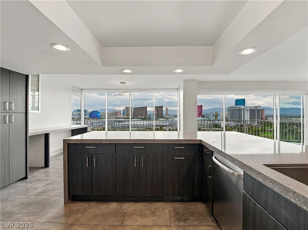 3111 Bel Air, Las Vegas, NV 89109