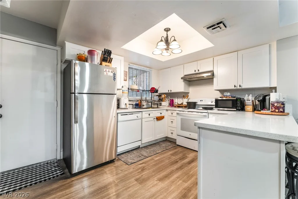 6285 Washington, Las Vegas, NV 89107