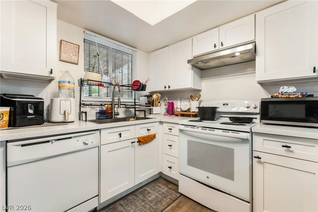 6285 Washington, Las Vegas, NV 89107