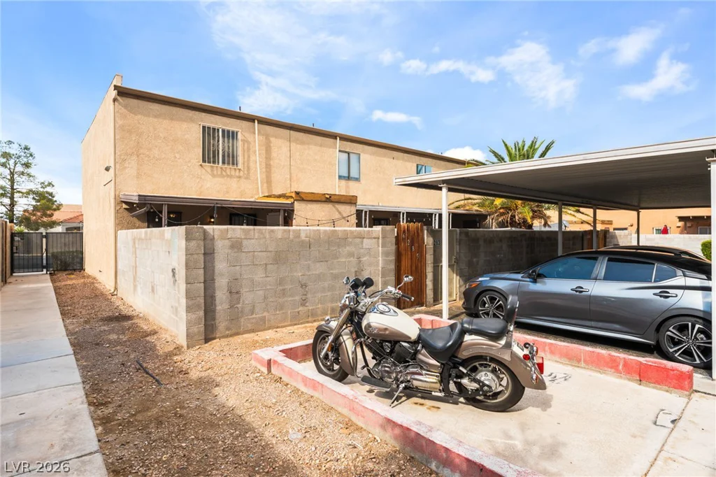 6285 Washington, Las Vegas, NV 89107