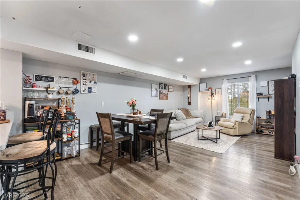 6285 Washington, Las Vegas, NV 89107