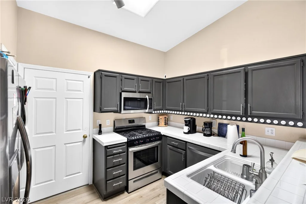 4633 Sophia, North Las Vegas, NV 89032