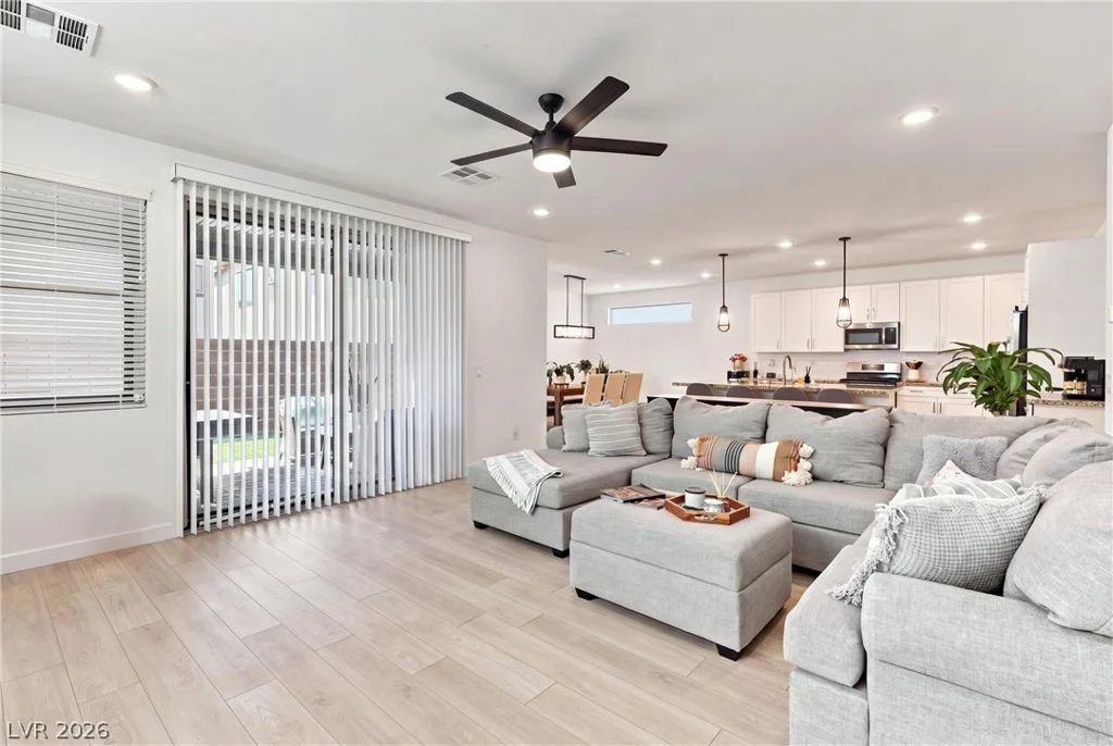 709 Emerson Creek, North Las Vegas, NV 89084