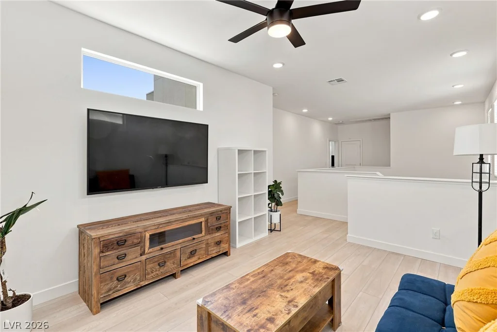 709 Emerson Creek, North Las Vegas, NV 89084