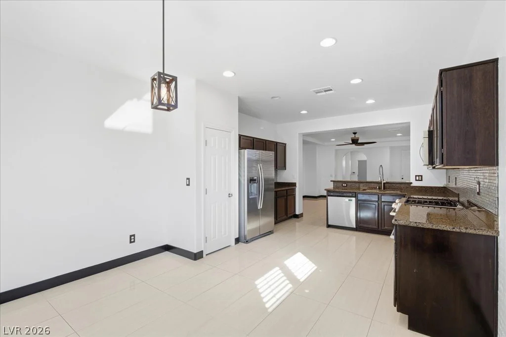 369 Hillhead, Las Vegas, NV 89148