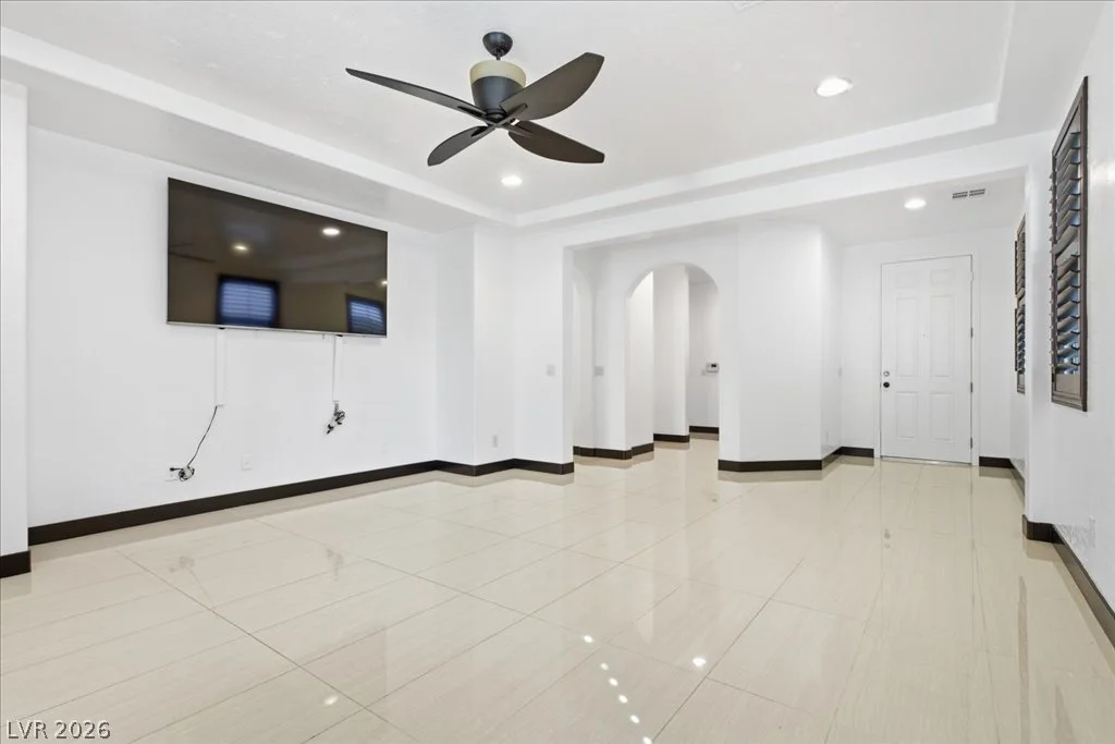 369 Hillhead, Las Vegas, NV 89148