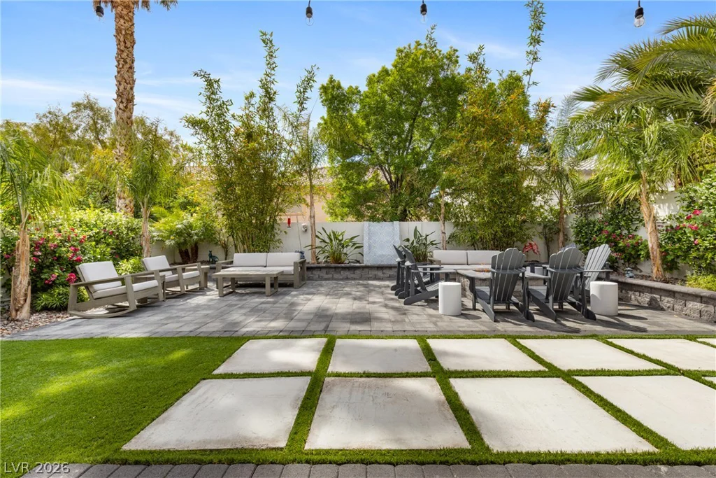 10341 Bentley Oaks, Las Vegas, NV 89135