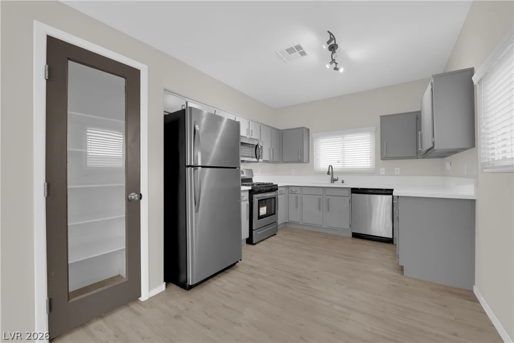 2653 Thunder Struck, North Las Vegas, NV 89030