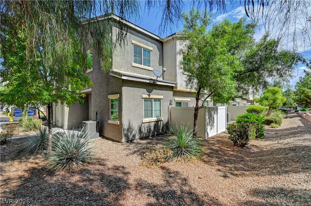 2455 Sunflower Days, North Las Vegas, NV 89031