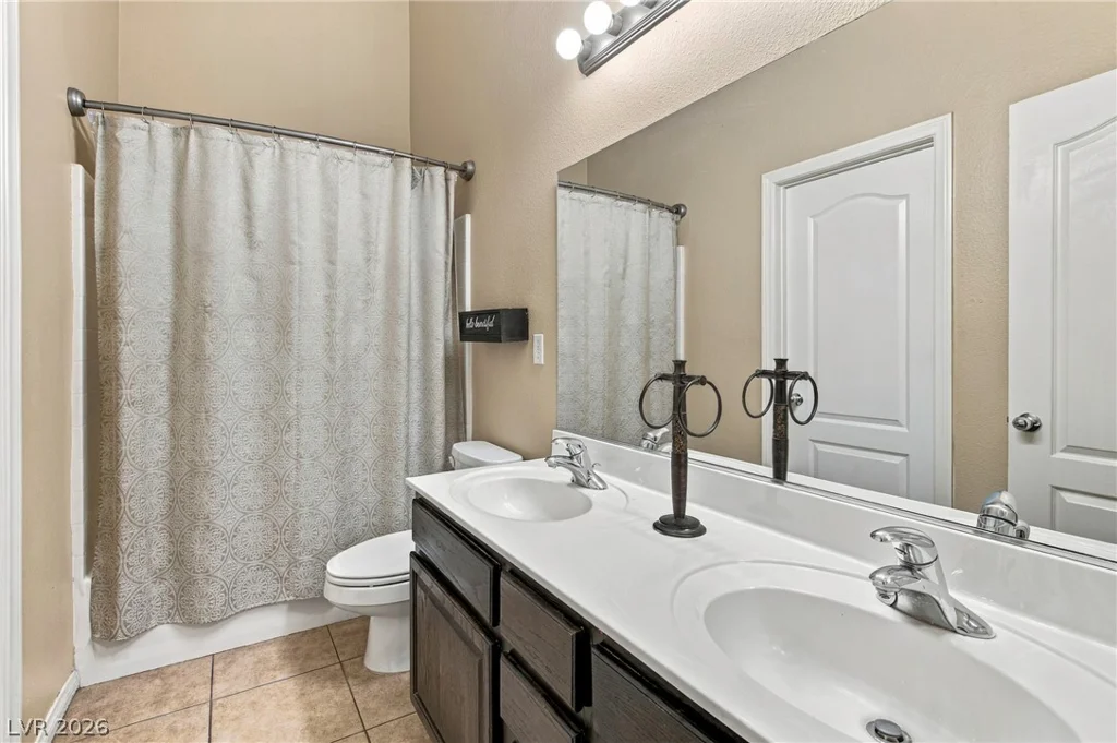 2752 Fountain Vista, Henderson, NV 89074