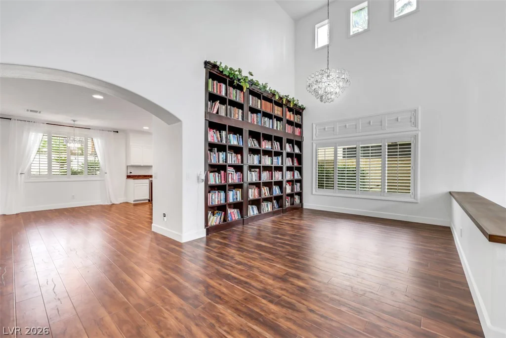 10779 Crown, Las Vegas, NV 89141