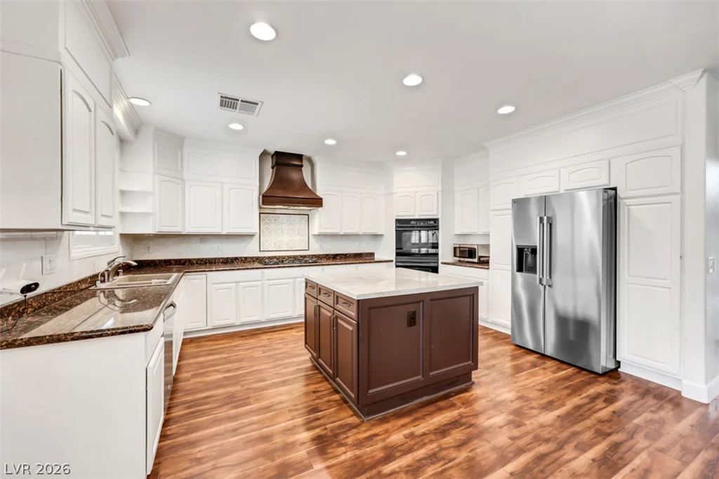 10779 Crown, Las Vegas, NV 89141