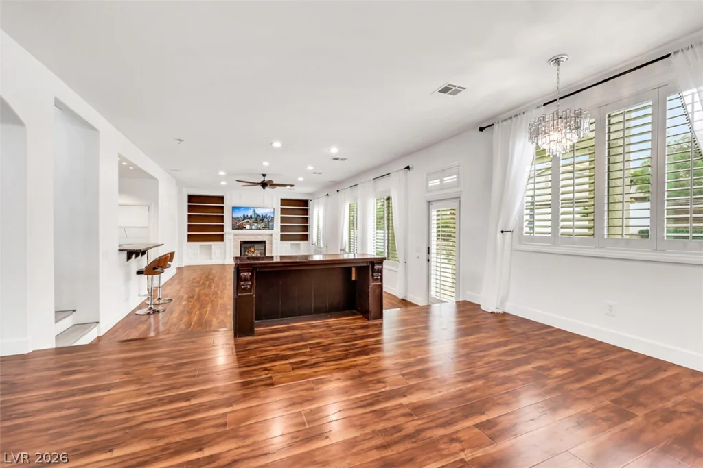 10779 Crown, Las Vegas, NV 89141