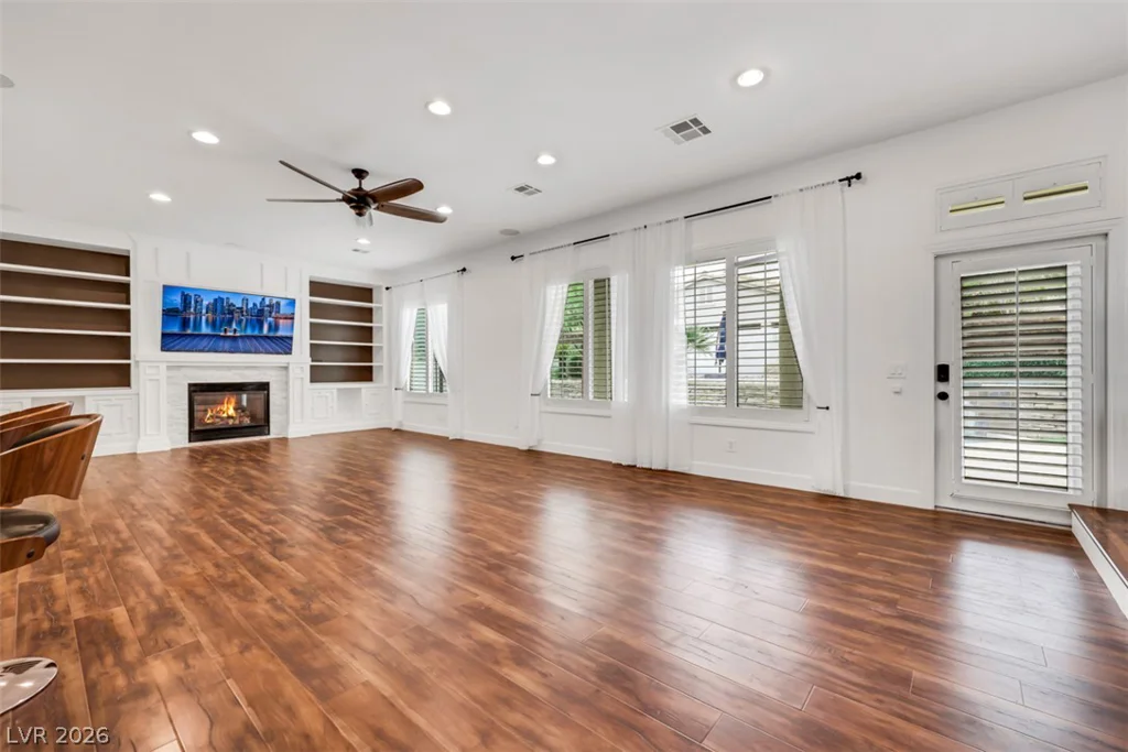 10779 Crown, Las Vegas, NV 89141