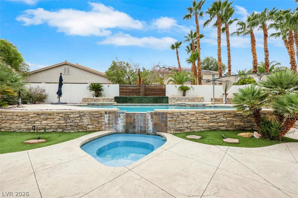 10779 Crown, Las Vegas, NV 89141