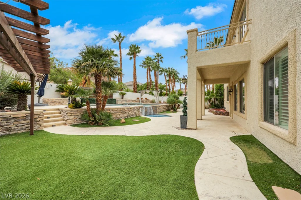10779 Crown, Las Vegas, NV 89141