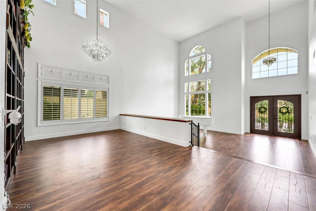 10779 Crown, Las Vegas, NV 89141