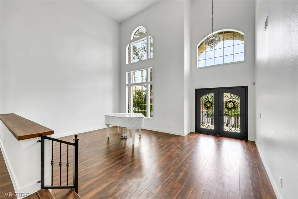 10779 Crown, Las Vegas, NV 89141