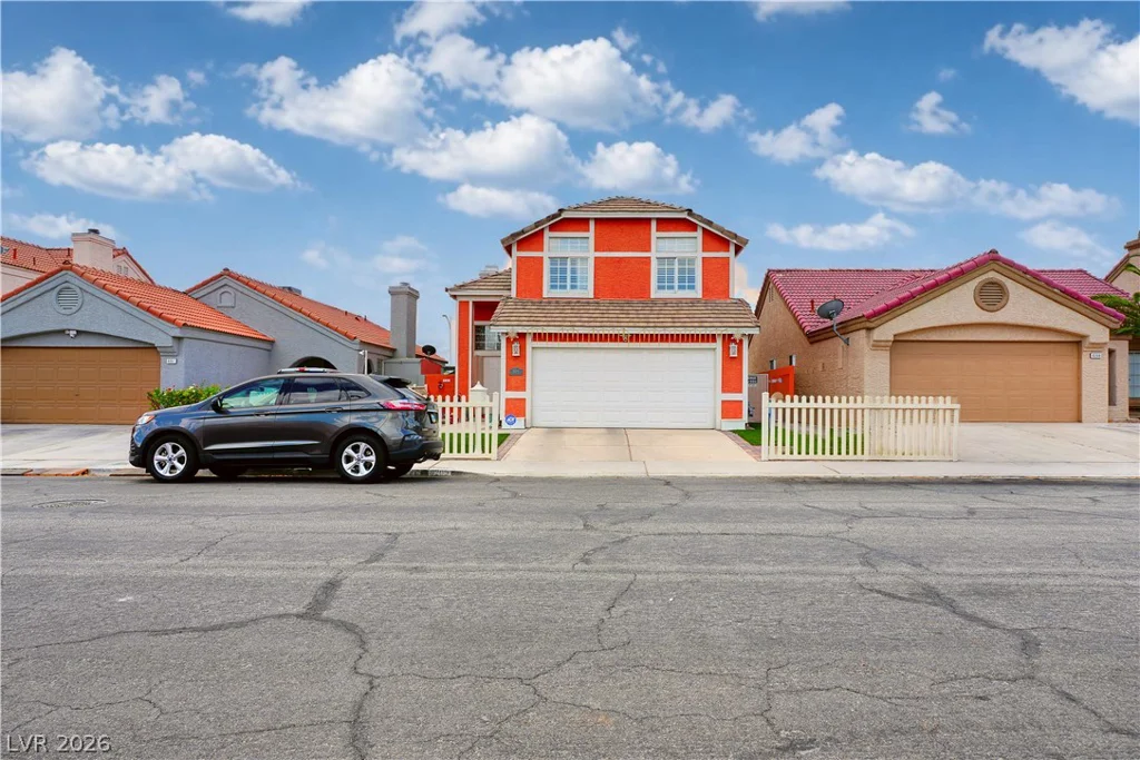 6205 Warm River, Las Vegas, NV 89108