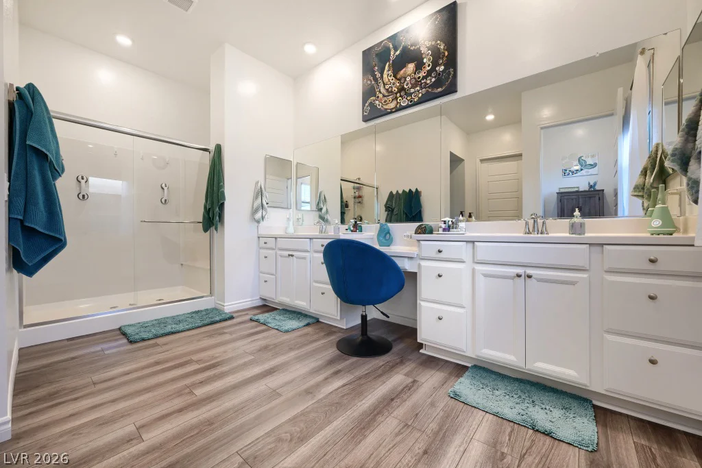 752 Dorsey Falls, Henderson, NV 89011
