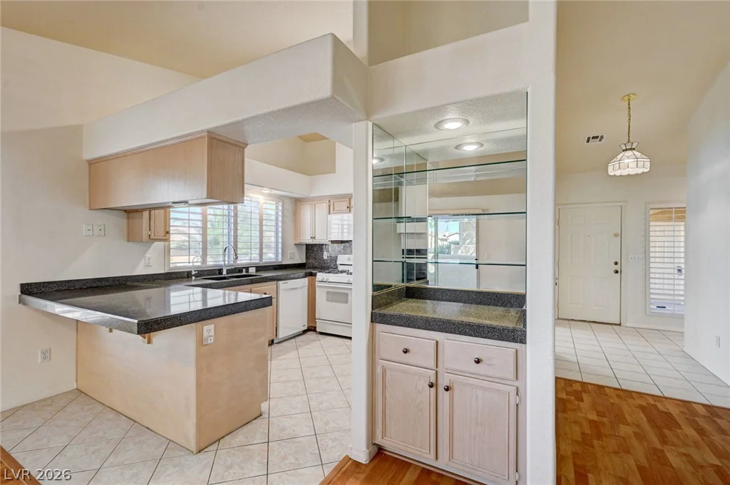 9436 Mount Cherie, Las Vegas, NV 89129