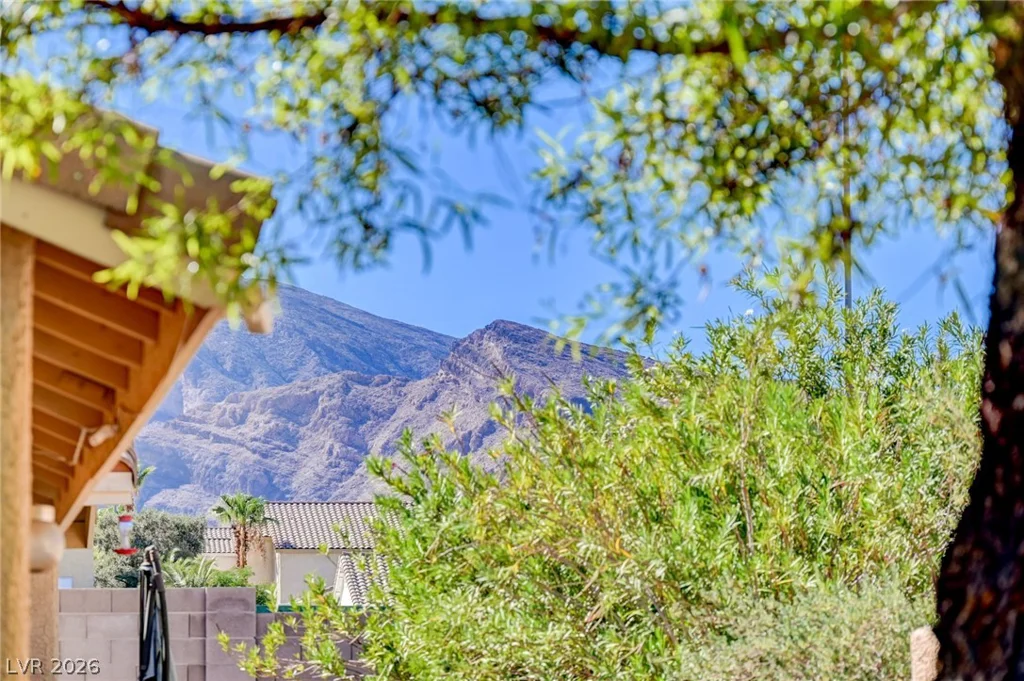 9436 Mount Cherie, Las Vegas, NV 89129