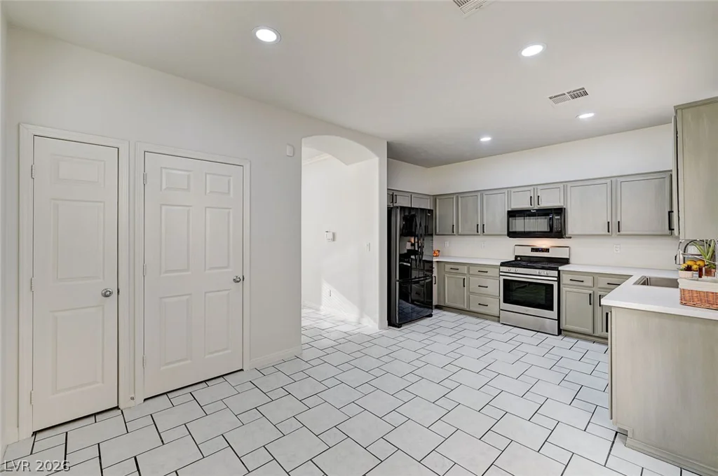 8062 Imperial Treasure, Las Vegas, NV 89139
