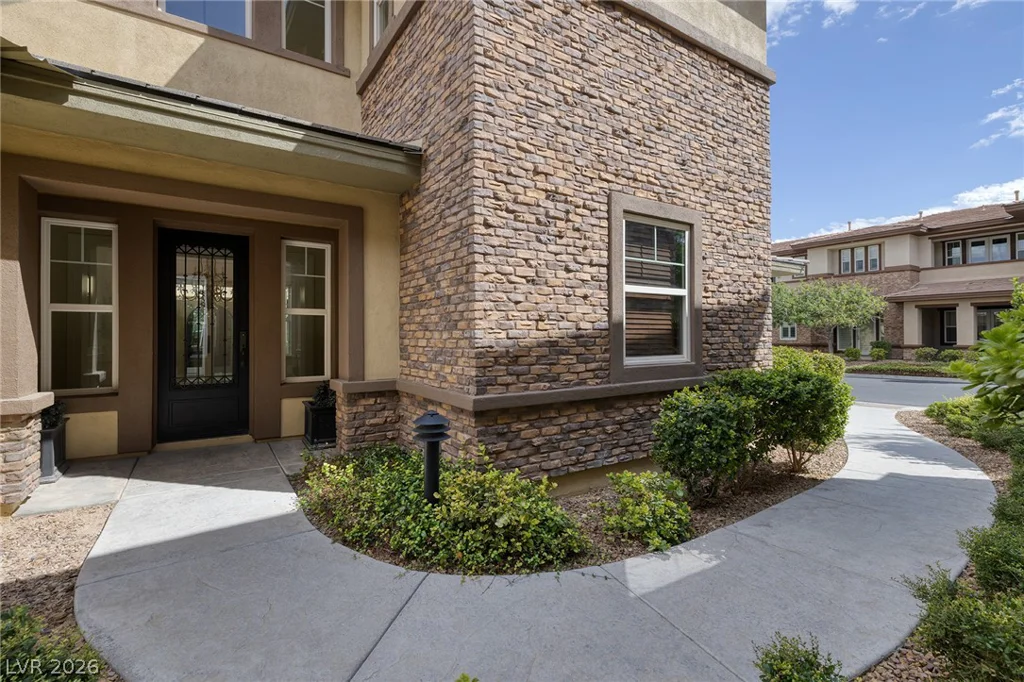 11280 Granite Ridge, Las Vegas, NV 89135