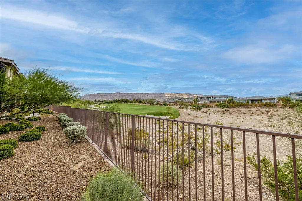 11280 Granite Ridge, Las Vegas, NV 89135